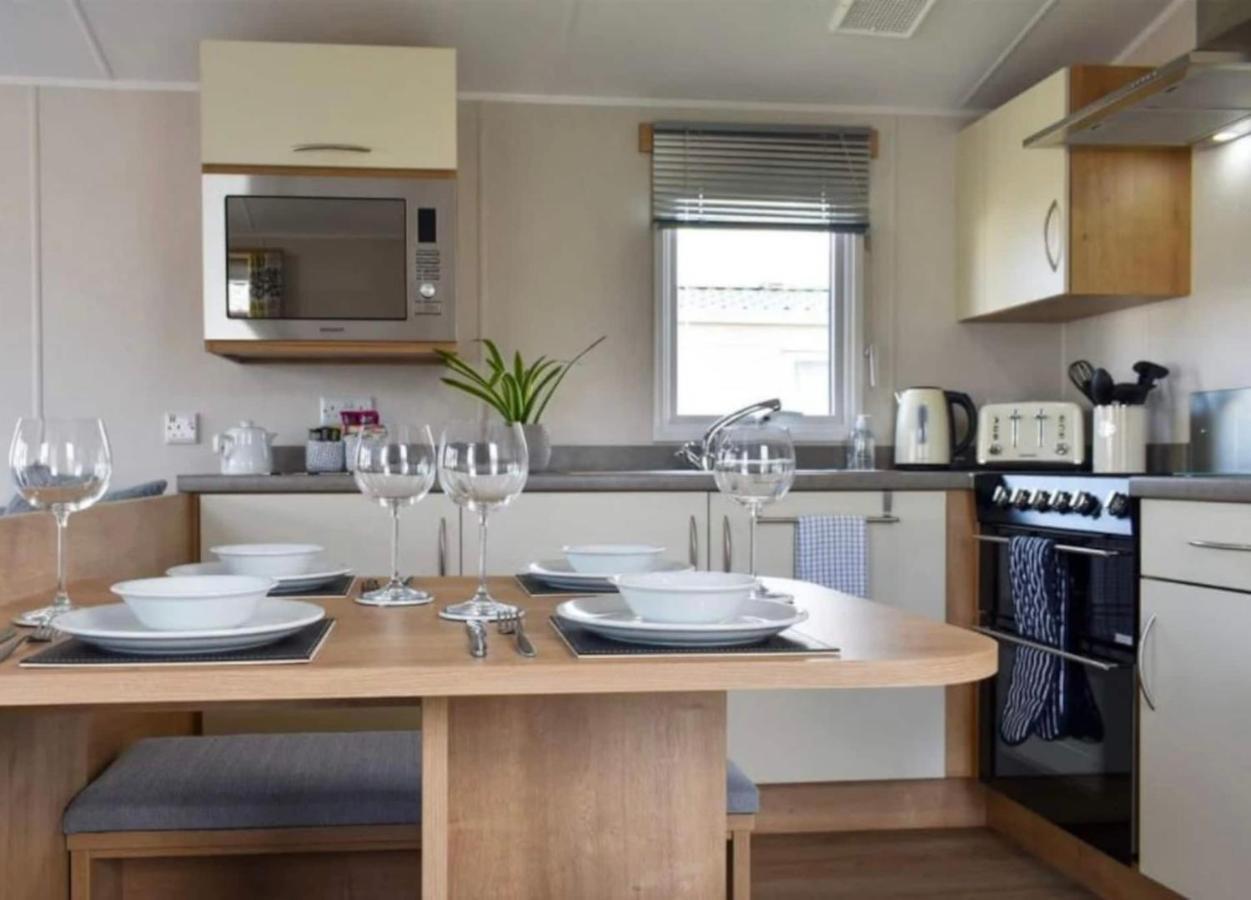 Holiday home Brand New 2 Bedroom Perfect For Families
